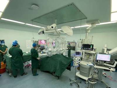 浙江大學醫學院附屬邵逸夫醫院 中國首例5G超遠程機器人肝膽手術的成功實踐與硬件輔助設備研究